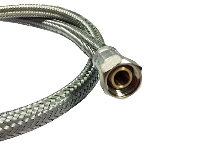 Гибкий топливный шланг TUBOFLEX 1/2X1200 FD/FG (WBO 90-180, BT 120 DSG 1203V) арт. 28074 (3-18-0050) Гибкий топливный шланг TUBOFLEX 1/2X1200 FD/FG (WBO 90-180, BT 120 DSG 1203V) арт. 28074 (3-18-0050)
